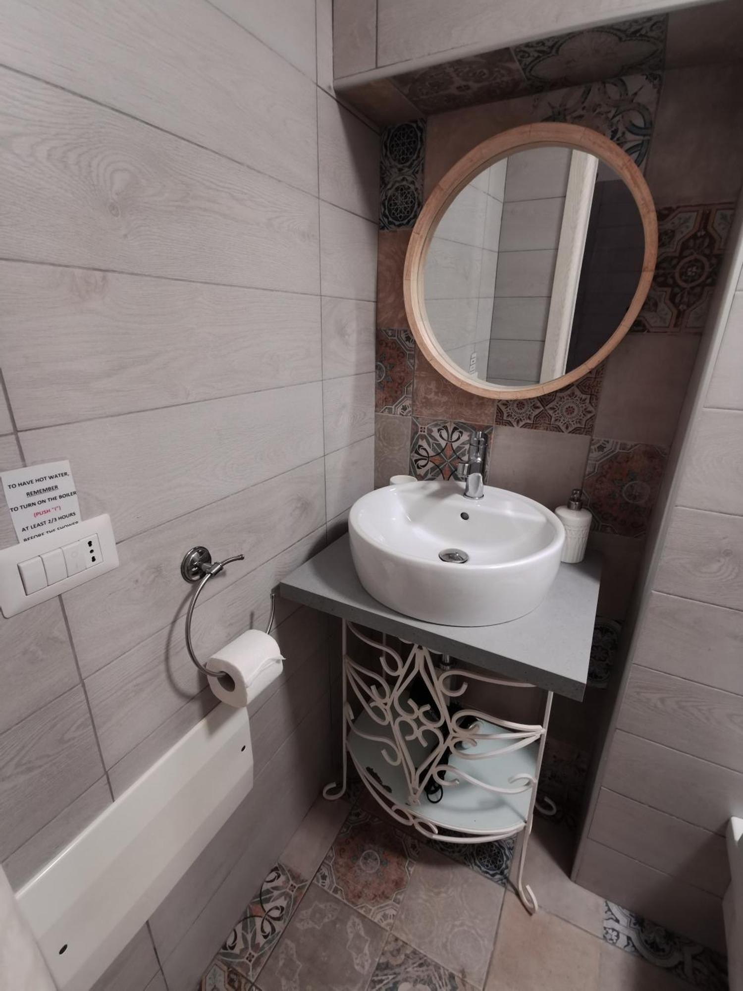 Whiteflower Apartments Bari Room photo