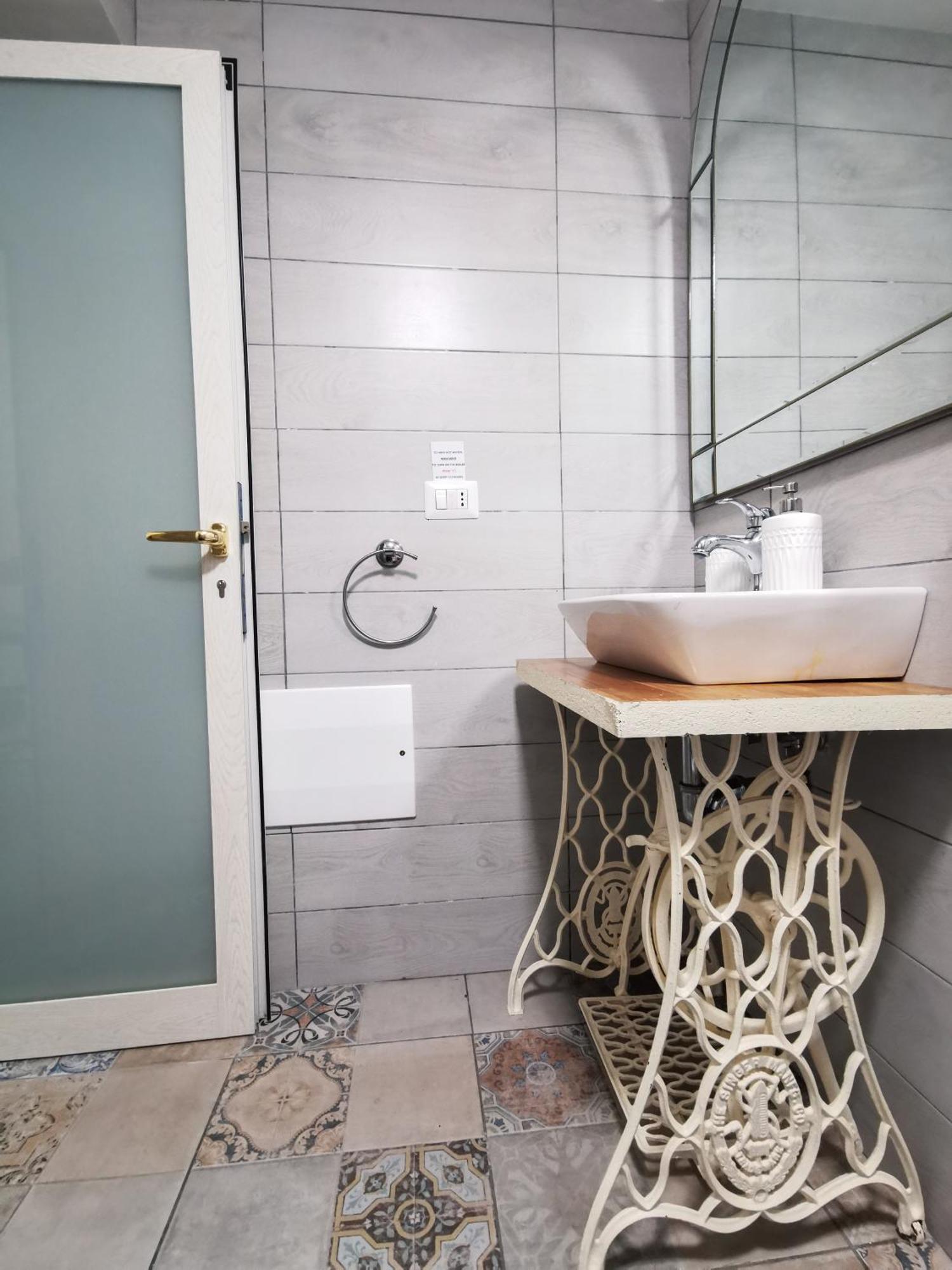 Whiteflower Apartments Bari Room photo