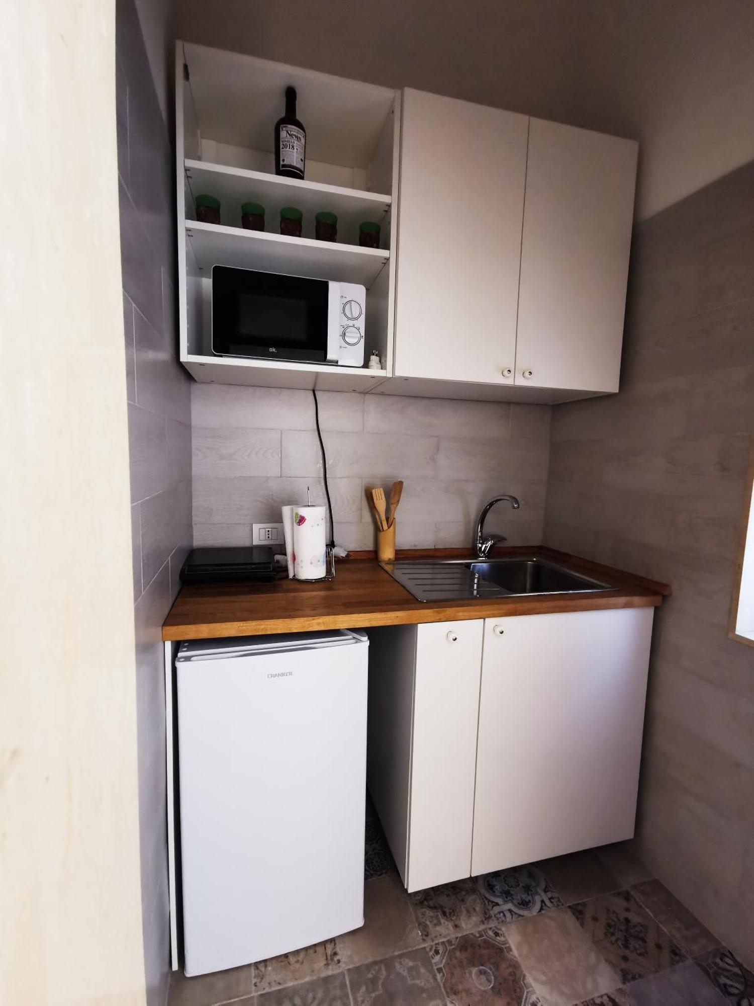 Whiteflower Apartments Bari Room photo